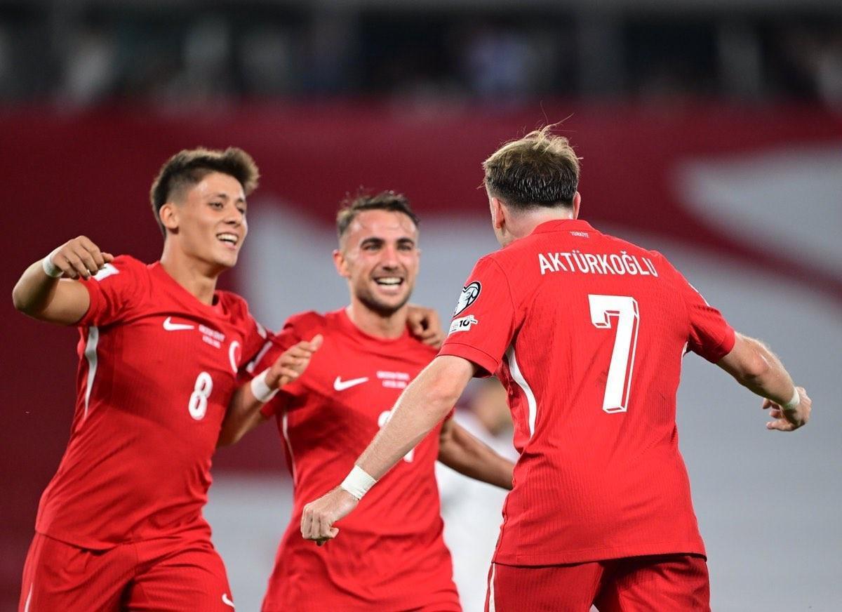 开云体育娱乐-居莱尔：亚马尔非常出色也很有天赋，但我们场上位置并不相同